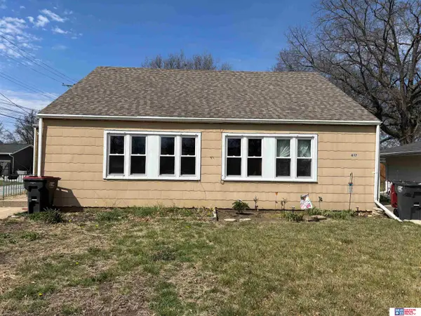 615-617 N 17th Street, Beatrice, NE 68310