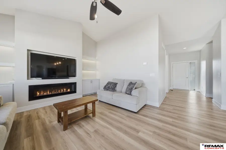 836 W Miramonte Road, Lincoln, NE 68523 - #3