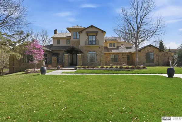 3105 S 174th Circle, Omaha, NE 68130