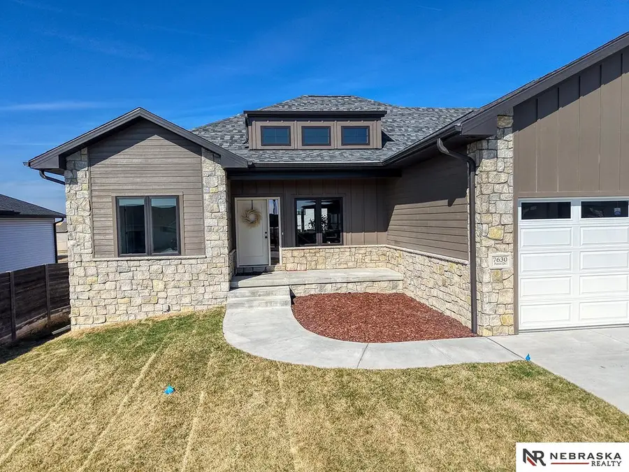 7630 Ponce Drive, Lincoln, NE 68516 - #2