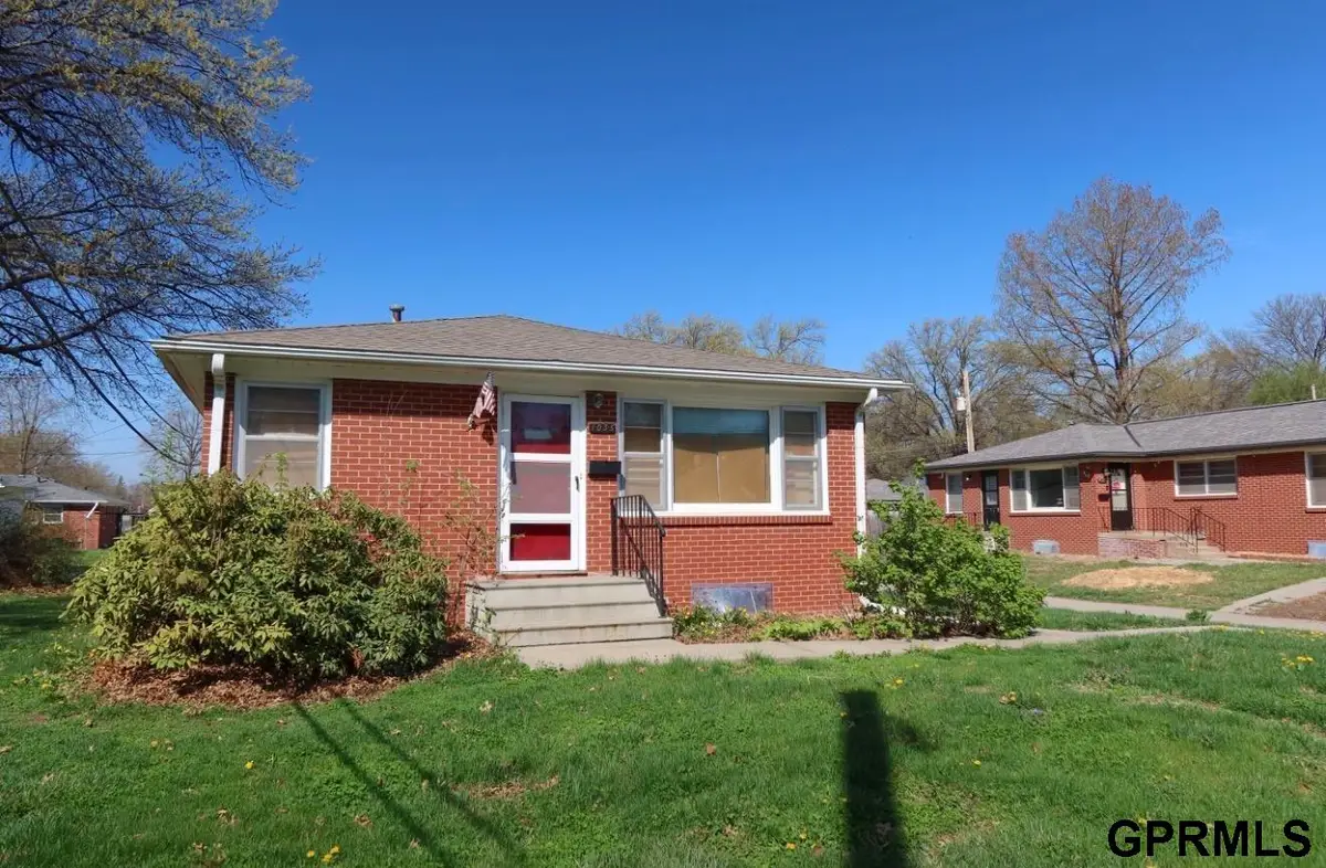 1035-1033 S 40th Street, Lincoln, NE 68510 - #1
