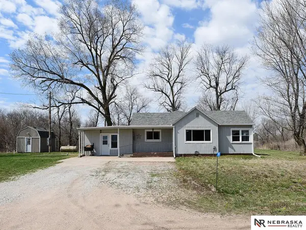 597 406th Road, Beaver Crossing, NE 68313