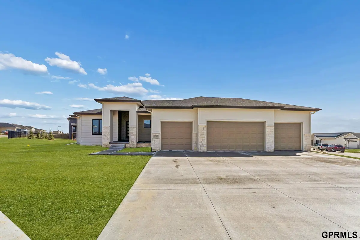 5705 N 197 Avenue, Elkhorn, NE 68022 - #1