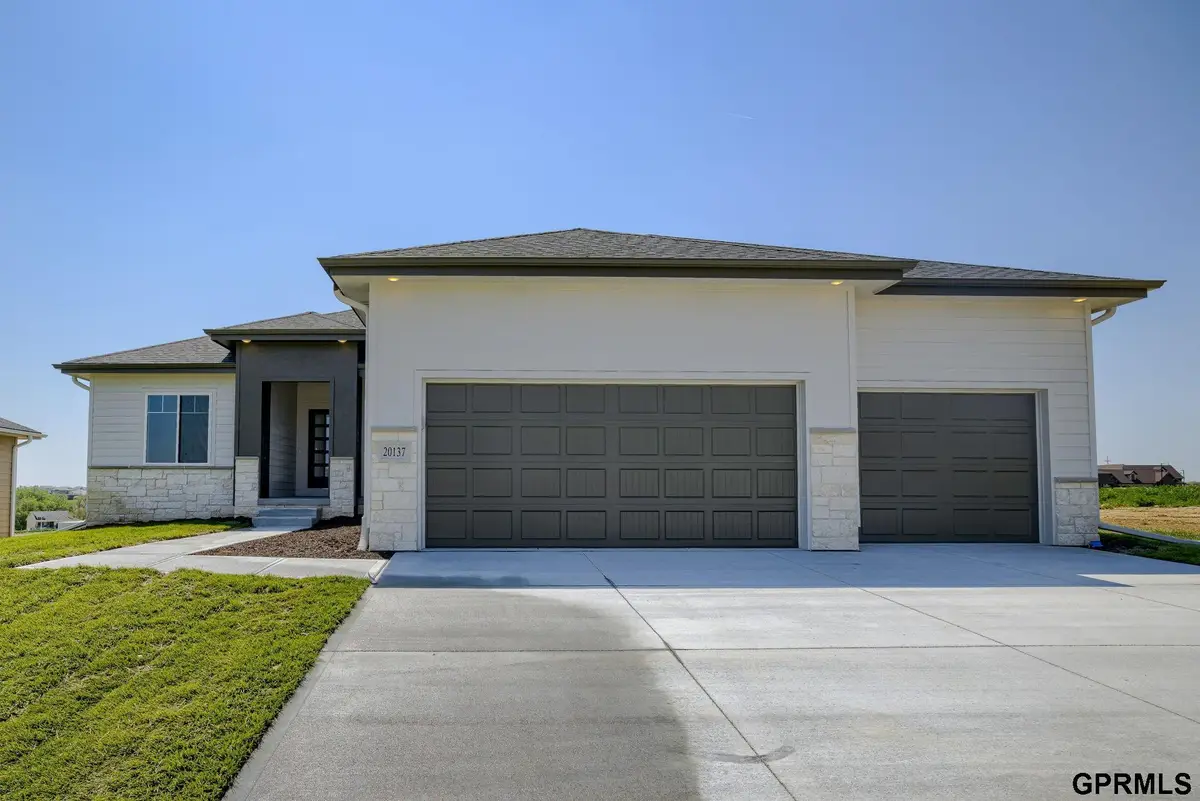 21151 Jessie Avenue, Elkhorn, NE 68022 - #1