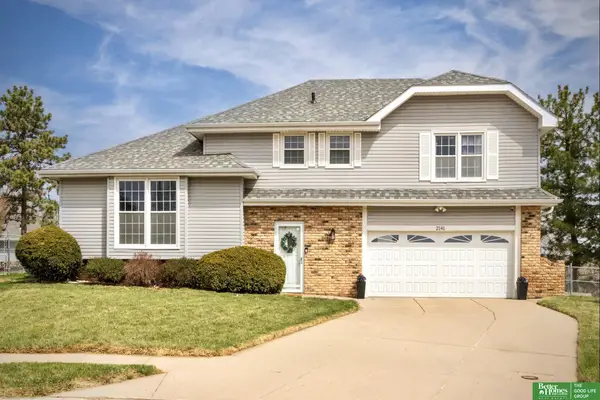 2141 N 122nd Circle, Omaha, NE 68164