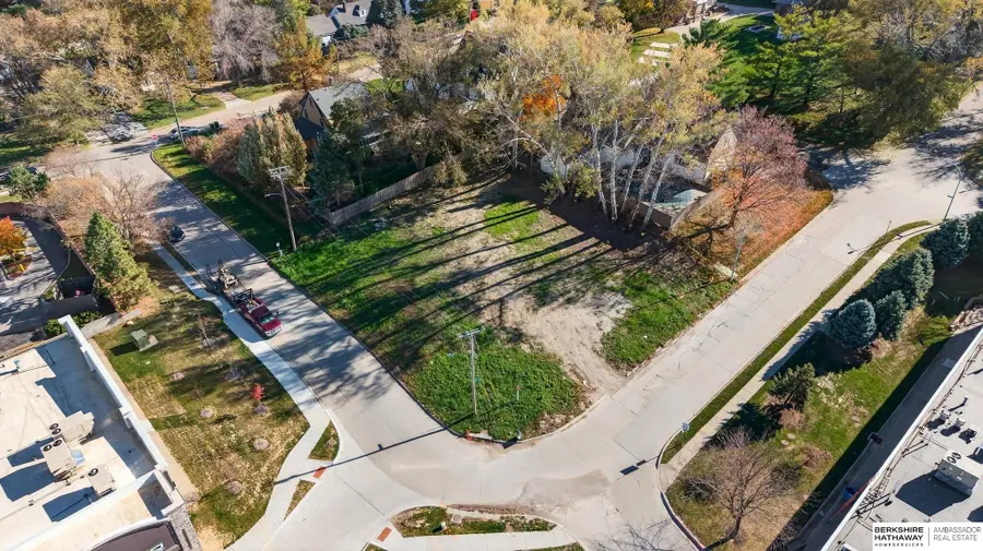 201 S 71st Street, Omaha, NE 68132 - #3