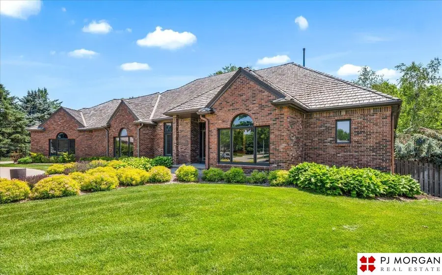 733 N 157th Circle, Omaha, NE 68118 - #2