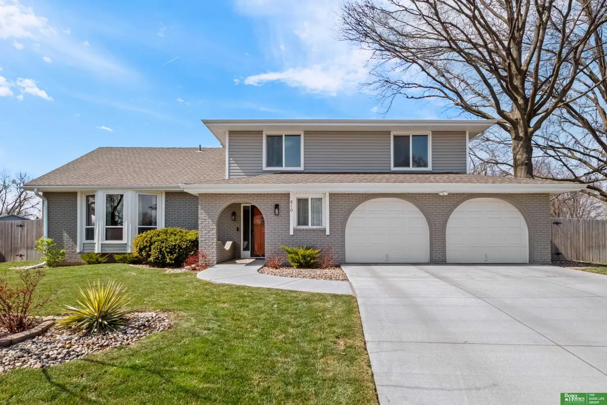 810 Galway Circle, Papillion, NE 68046 - #1