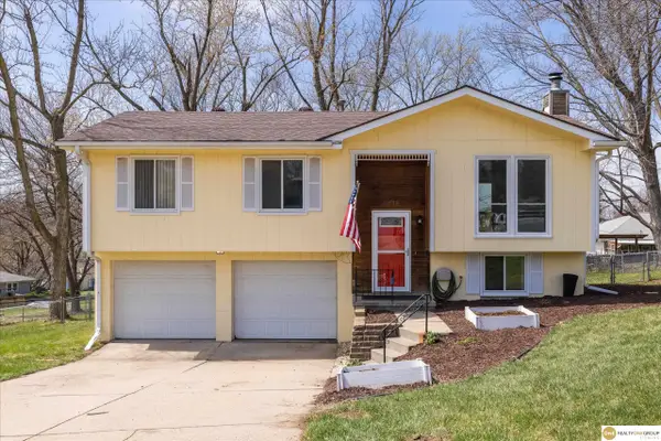 5614 N 80 Street, Omaha, NE 68134