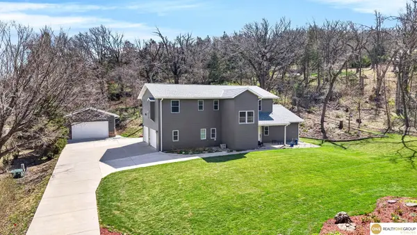 9678 Oak Valley Road, Blair, NE 68008