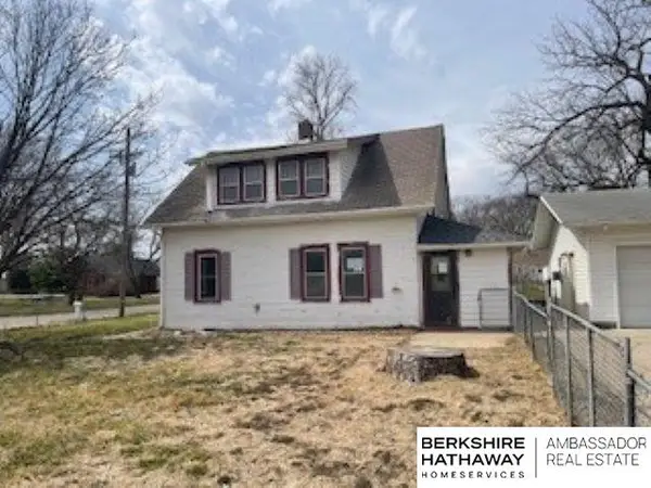 902 W 24th Avenue, Bellevue, NE 68005