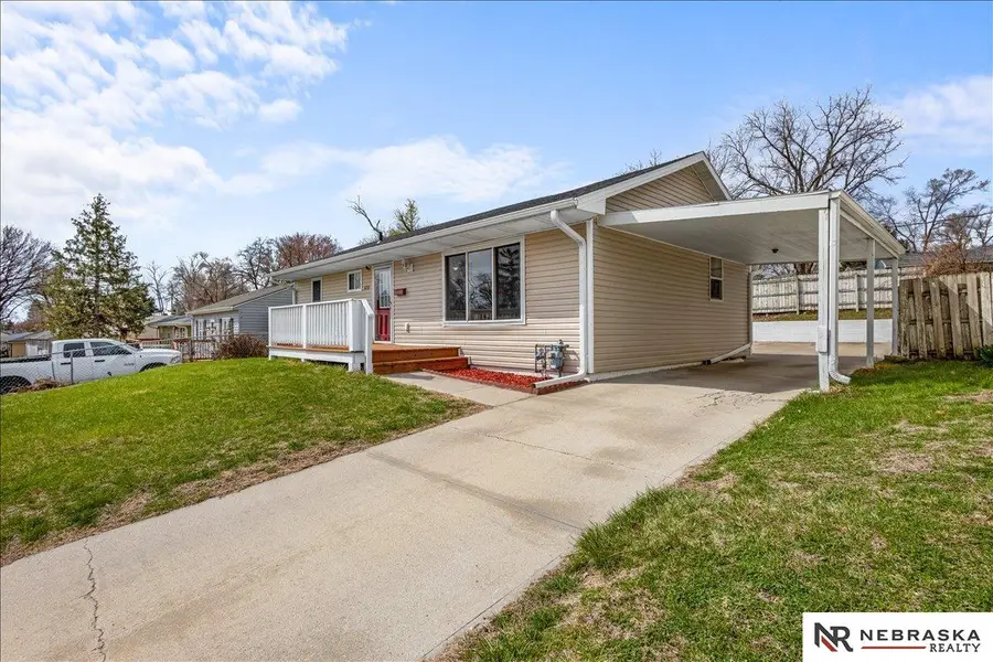 3210 S 40th Street, Omaha, NE 68105 - #2