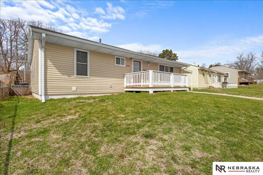 3210 S 40th Street, Omaha, NE 68105 - #3