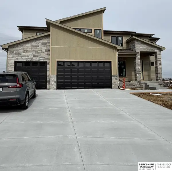 2432 S 182nd Circle, Omaha, NE 68130
