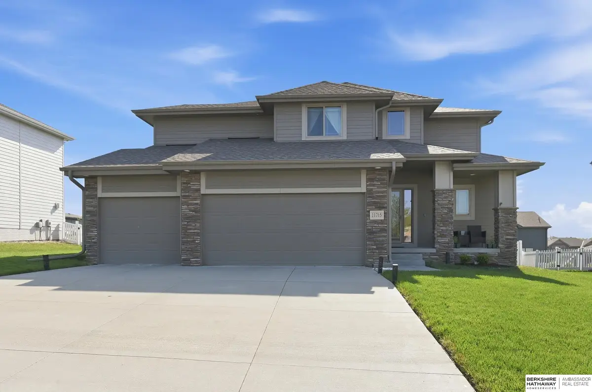 11715 S 110th Avenue, Papillion, NE 68046 - #1