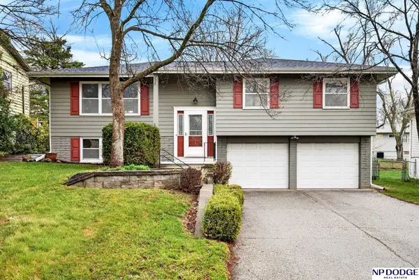 1521 N 107th Avenue, Omaha, NE 68114