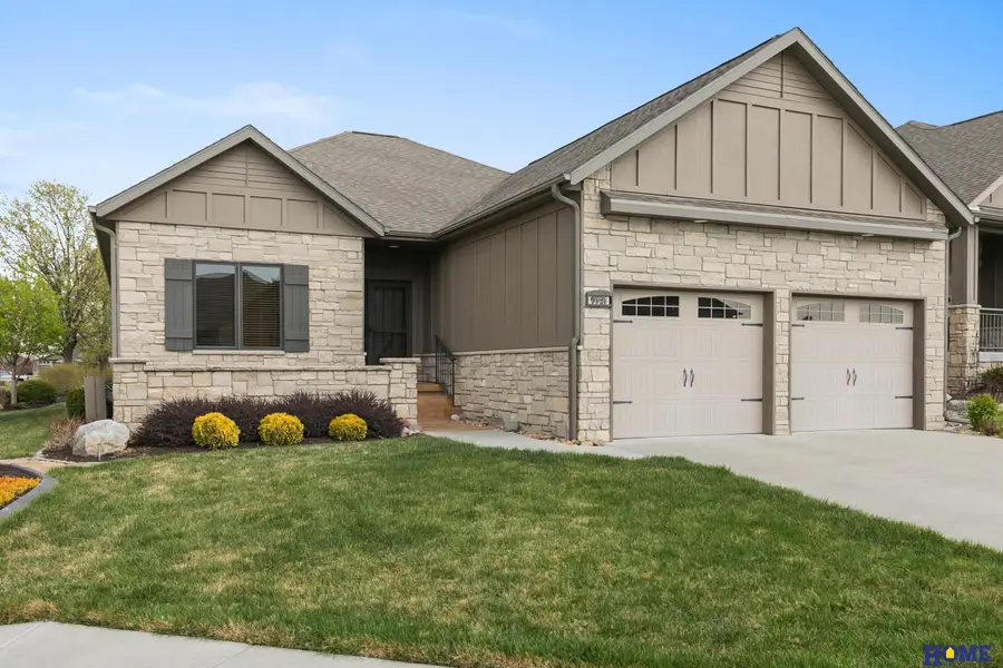 9930 Edgewater Lane, Lincoln, NE 68527 - #2