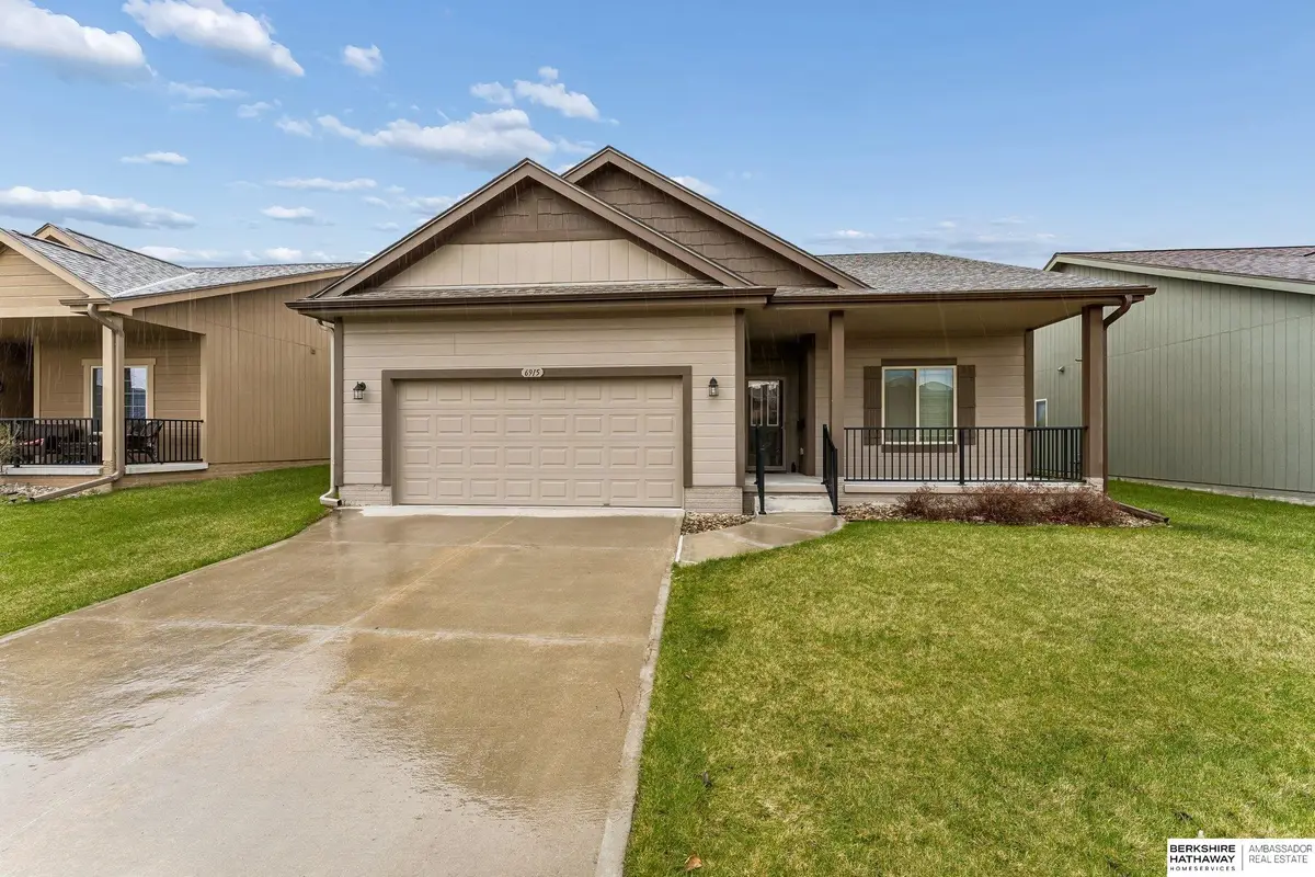 6915 N 142nd Avenue, Omaha, NE 68114-2 - #1