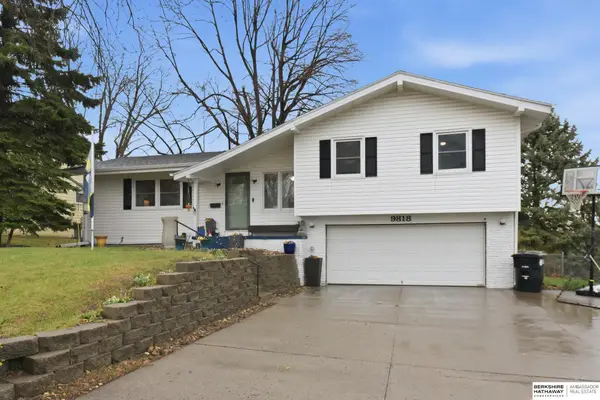 9818 Evans Street, Omaha, NE 68134