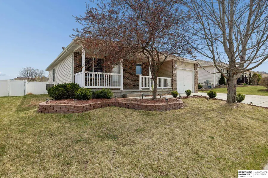 2336 NW 46th Street, Lincoln, NE 68524 - #2