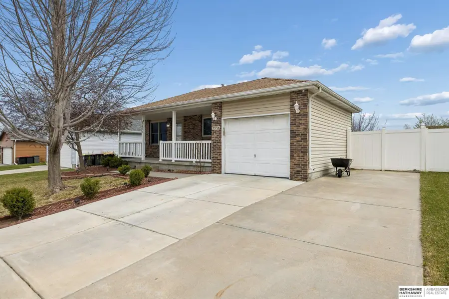 2336 NW 46th Street, Lincoln, NE 68524 - #3