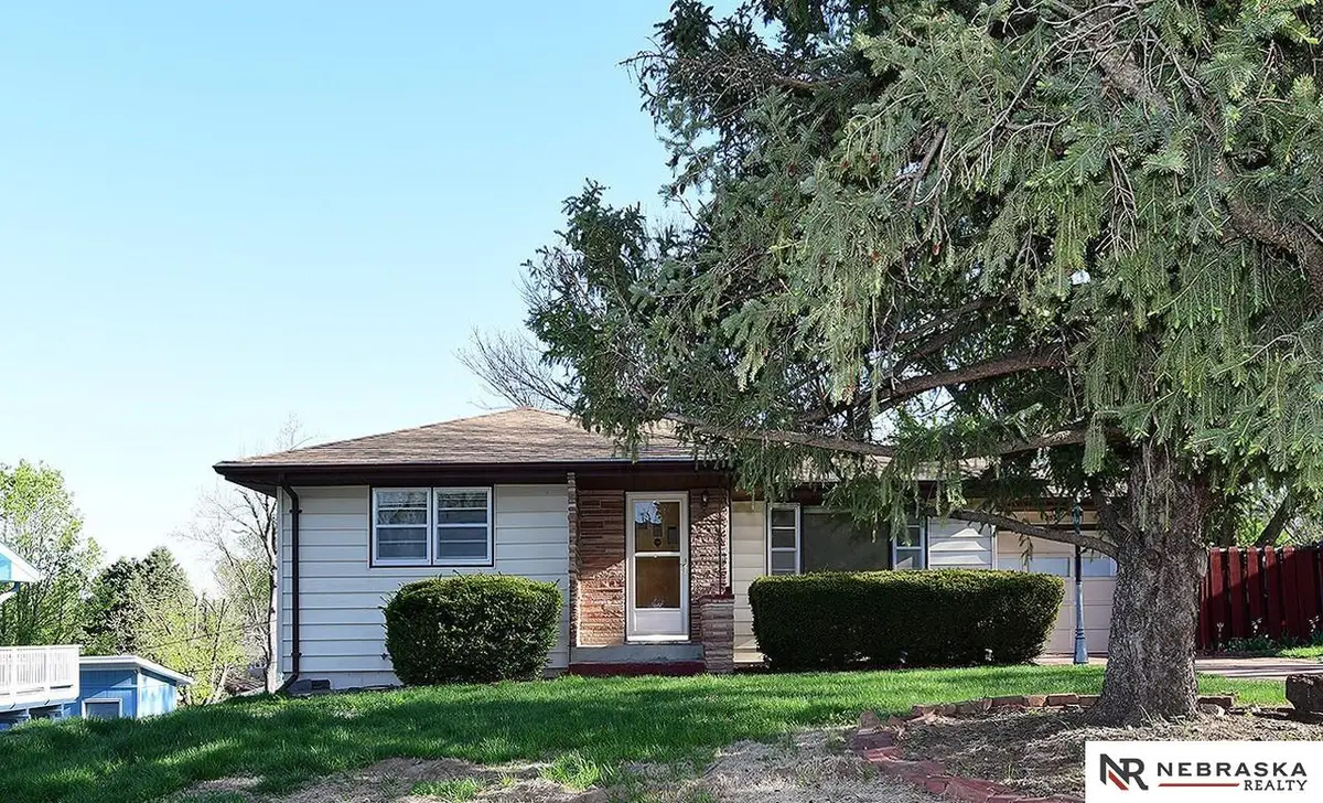8530 Evans Street, Omaha, NE 68134 - #1