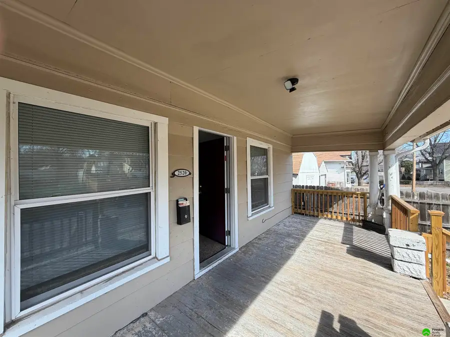 2520 Garfield Street, Lincoln, NE 68502 - #2