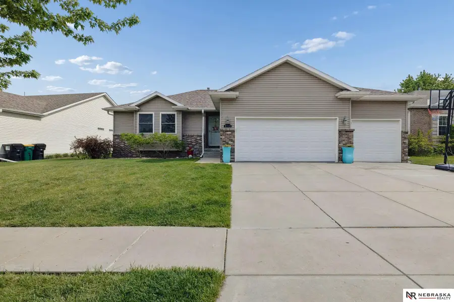 8929 Truchard Road, Lincoln, NE 68526 - #2