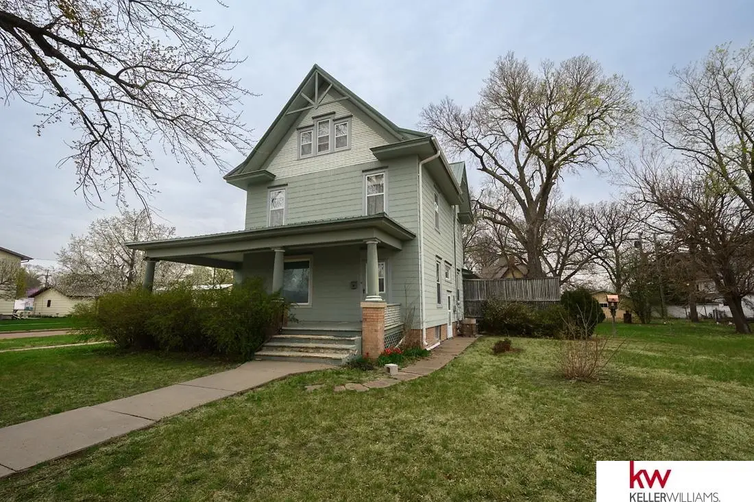654 N Commercial Avenue, Superior, NE 68978 - #1