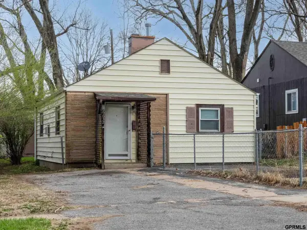 6632 Hamilton Street, Omaha, NE 68132