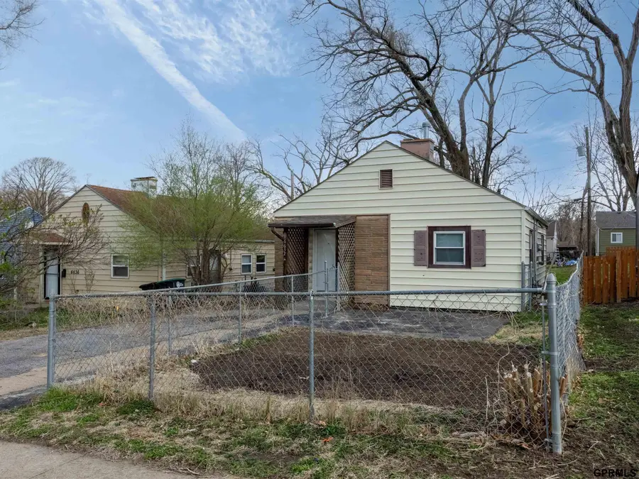 6632 Hamilton Street, Omaha, NE 68132 - #2