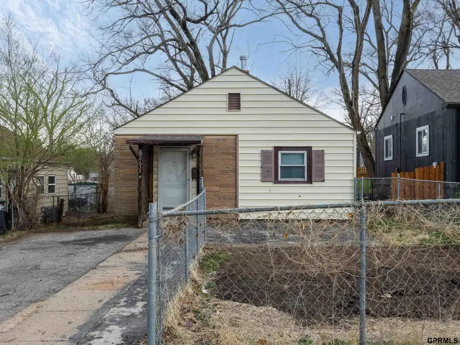6632 Hamilton Street, Omaha, NE 68132 - #3