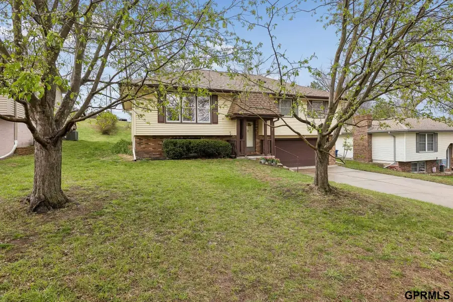 611 Sand Hill Road, Louisville, NE 68037 - #3