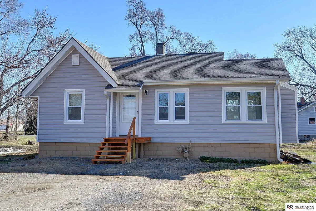 5217 N 9th Street East, Omaha, NE 68110 - #1