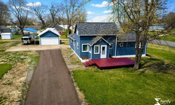 224 S Market Street, Shickley, NE 68436