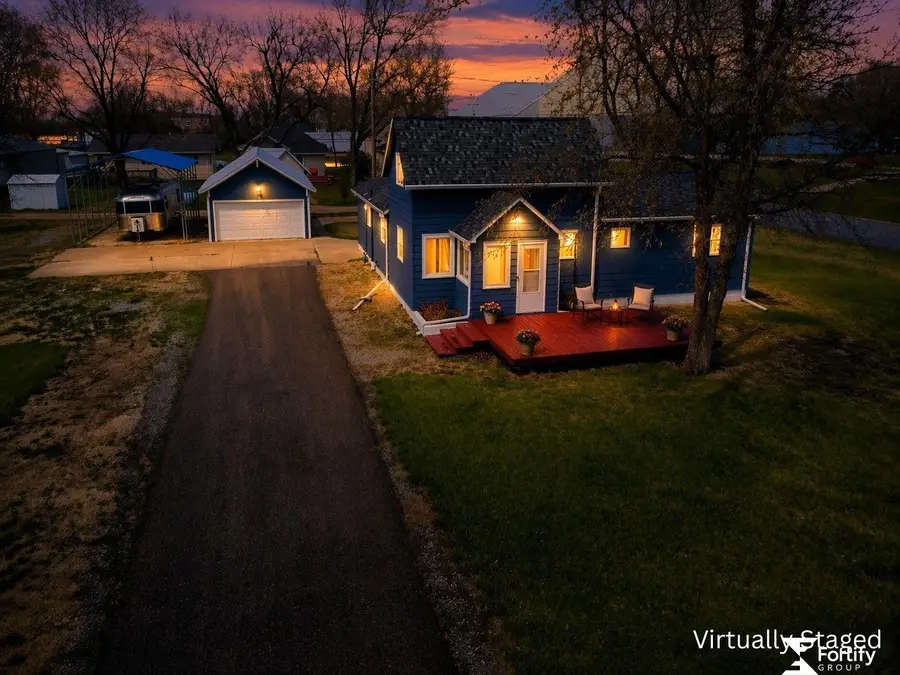 224 S Market Street, Shickley, NE 68436 - #2