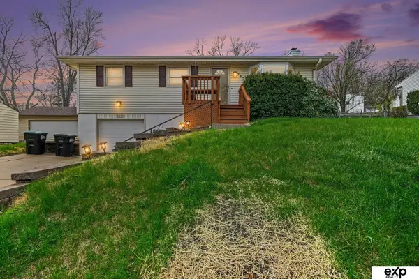 9459 Tomahawk Boulevard, Omaha, NE 68134-2724