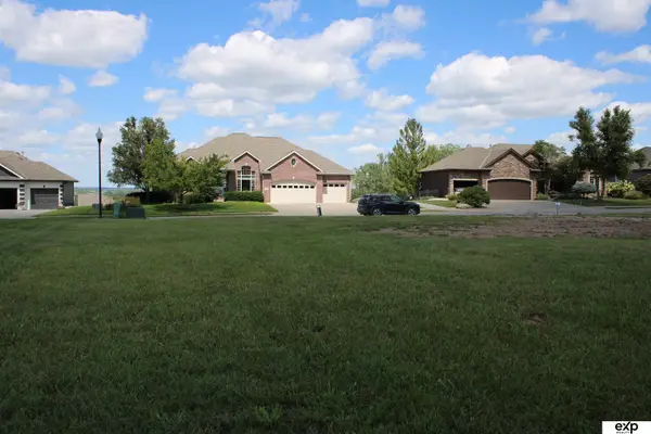 1301 Fairway Circle, Ashland, NE 68003
