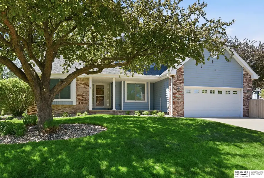 2720 N 153rd Avenue, Omaha, NE 68116 - #2