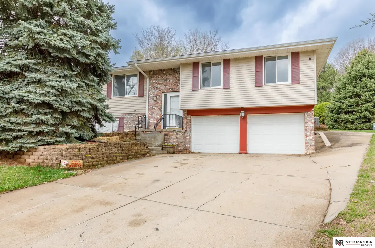 508 Jinings Drive, Bellevue, NE 68005 - #1
