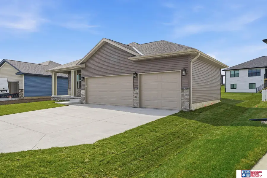 2833 N 90th Street, Lincoln, NE 68507 - #2