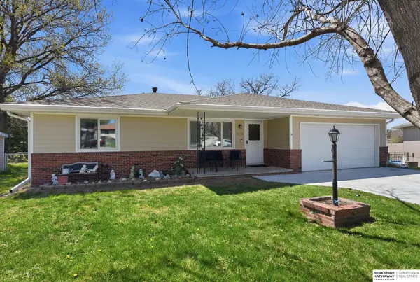 8614 S 39th Street, Bellevue, NE 68147