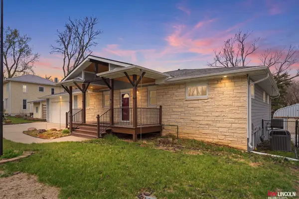 1305 S 4th Avenue, Beatrice, NE 68310