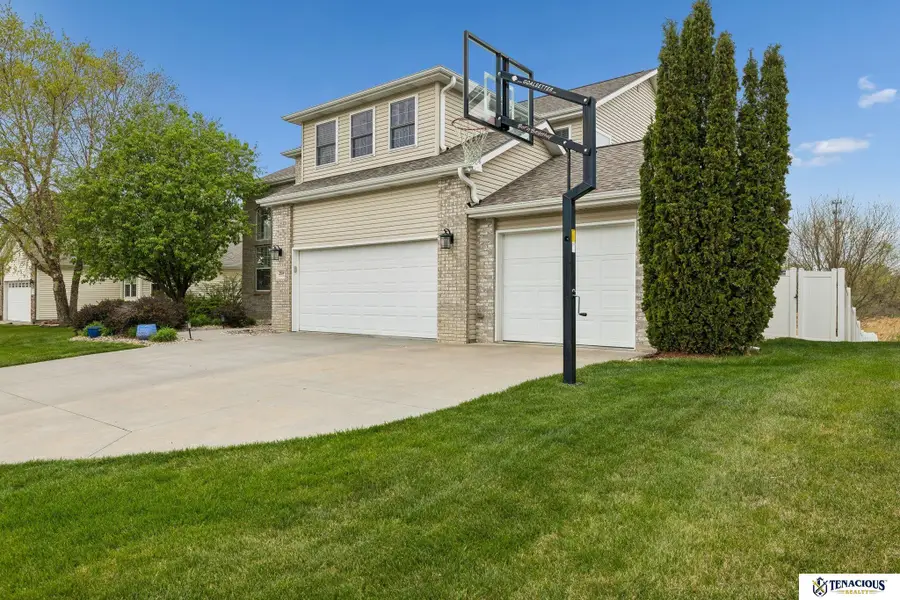 2814 Omalley Drive, Lincoln, NE 68516 - #2