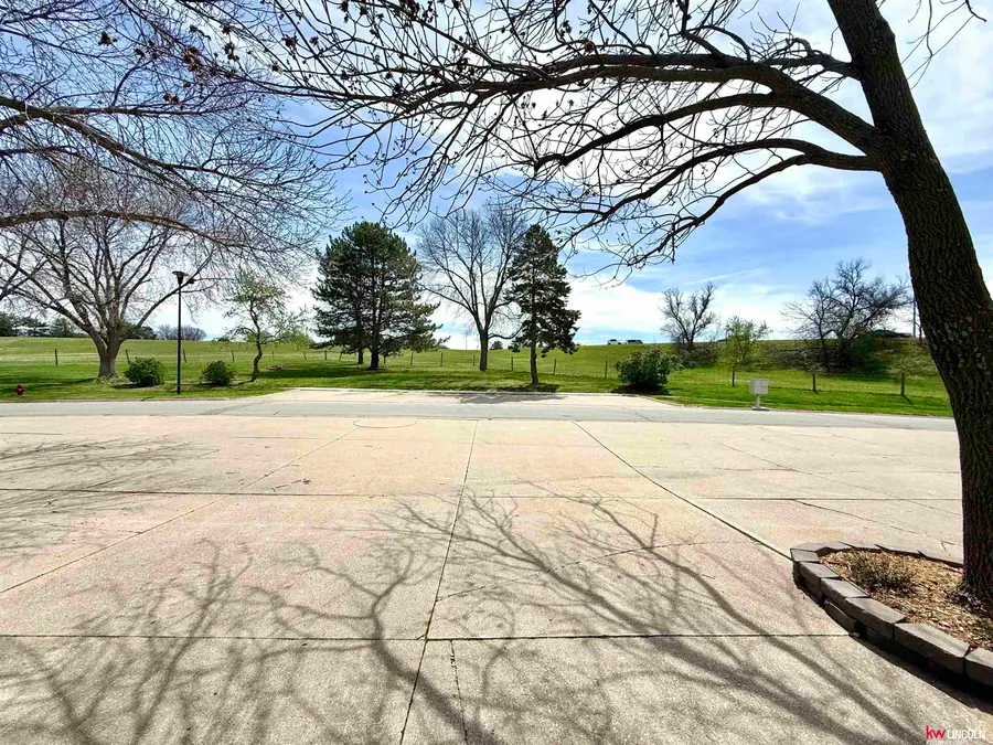 2439 Winding Way, Lincoln, NE 68506 - #3