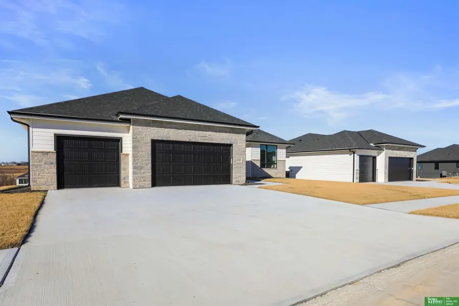 5420 N 213th Street, Elkhorn, NE 68022 - #2