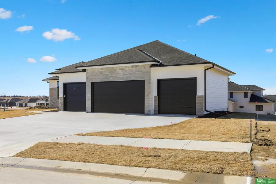 5608 N 213th Street, Elkhorn, NE 68022 - #2