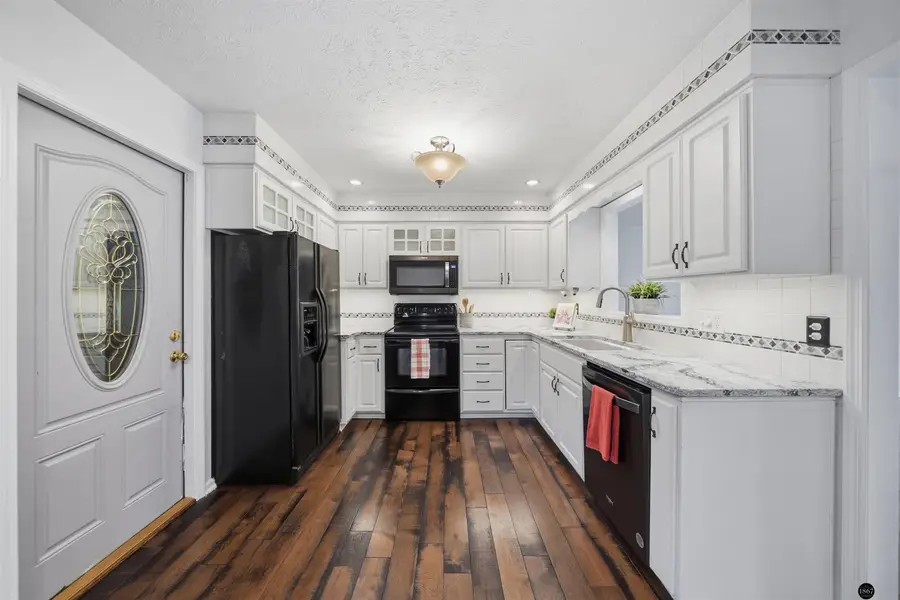 5852 Locust Street, Lincoln, NE 68516 - #3