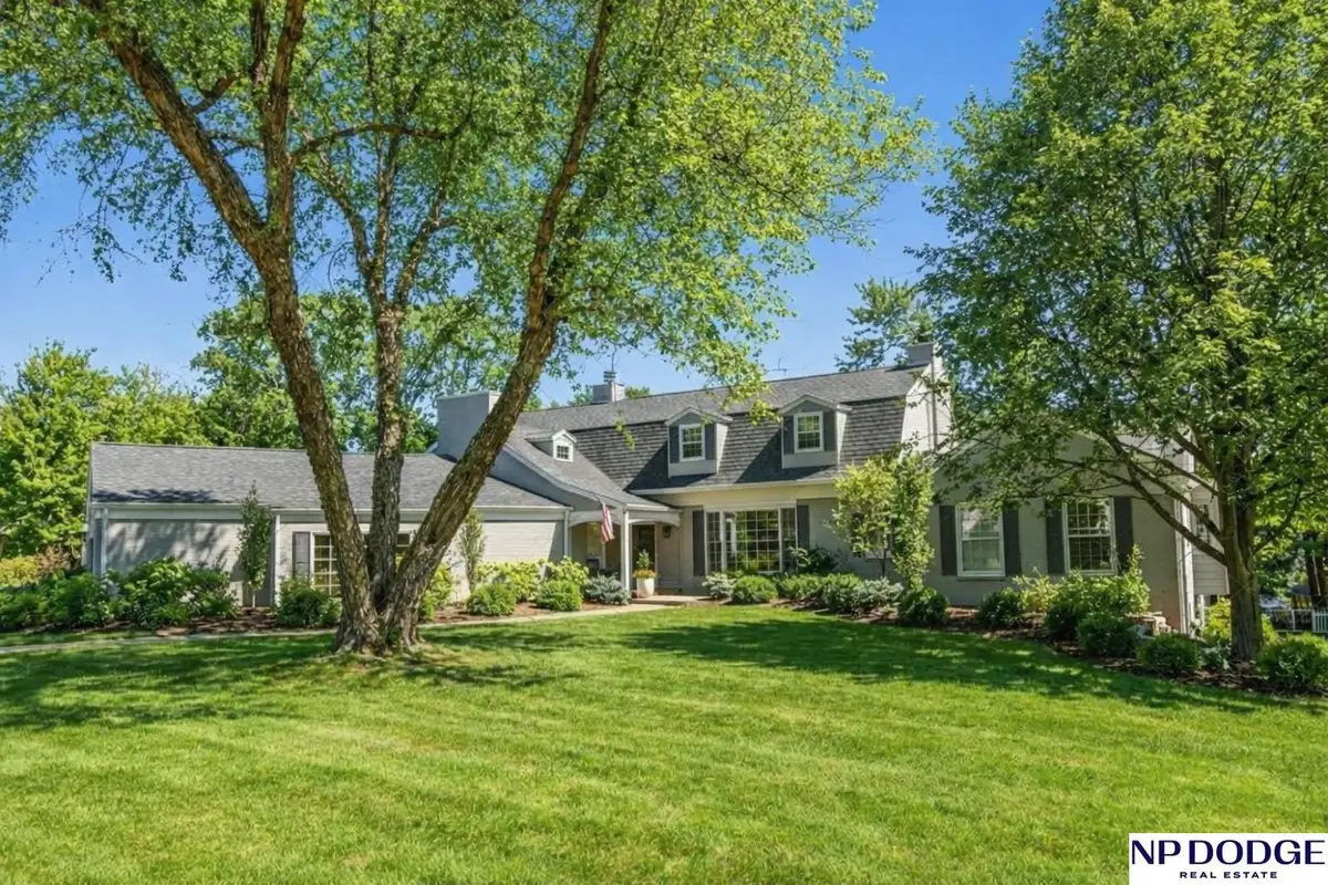 8707 Woolworth Avenue, Omaha, NE 68124 - #1