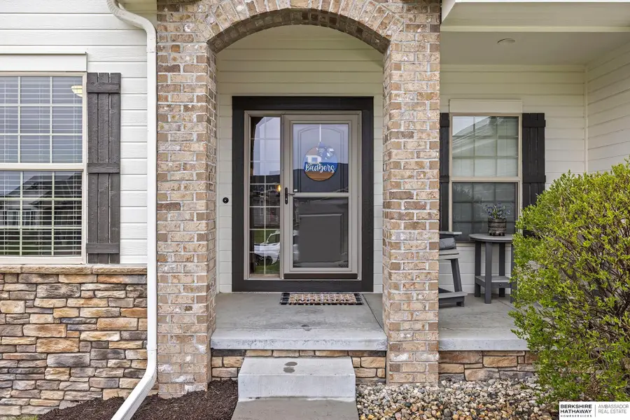 8213 N 162 Street, Bennington, NE 68007 - #2